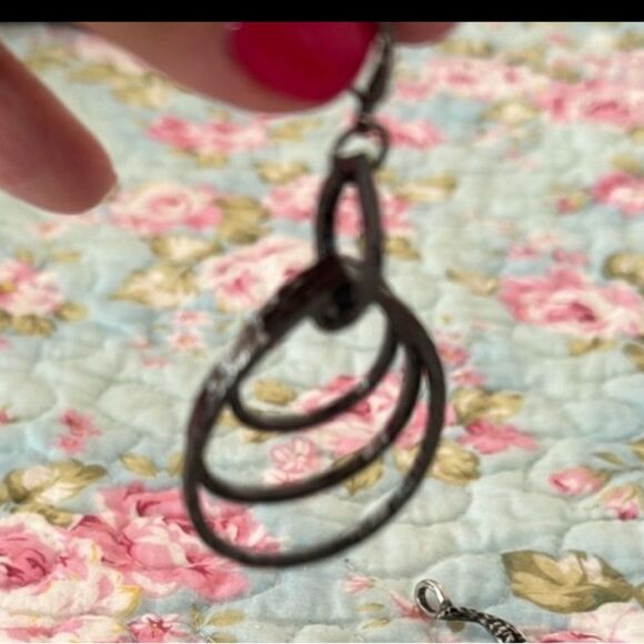 Stylish Artsy Black Teardrop Earrings - Picture 2 of 3